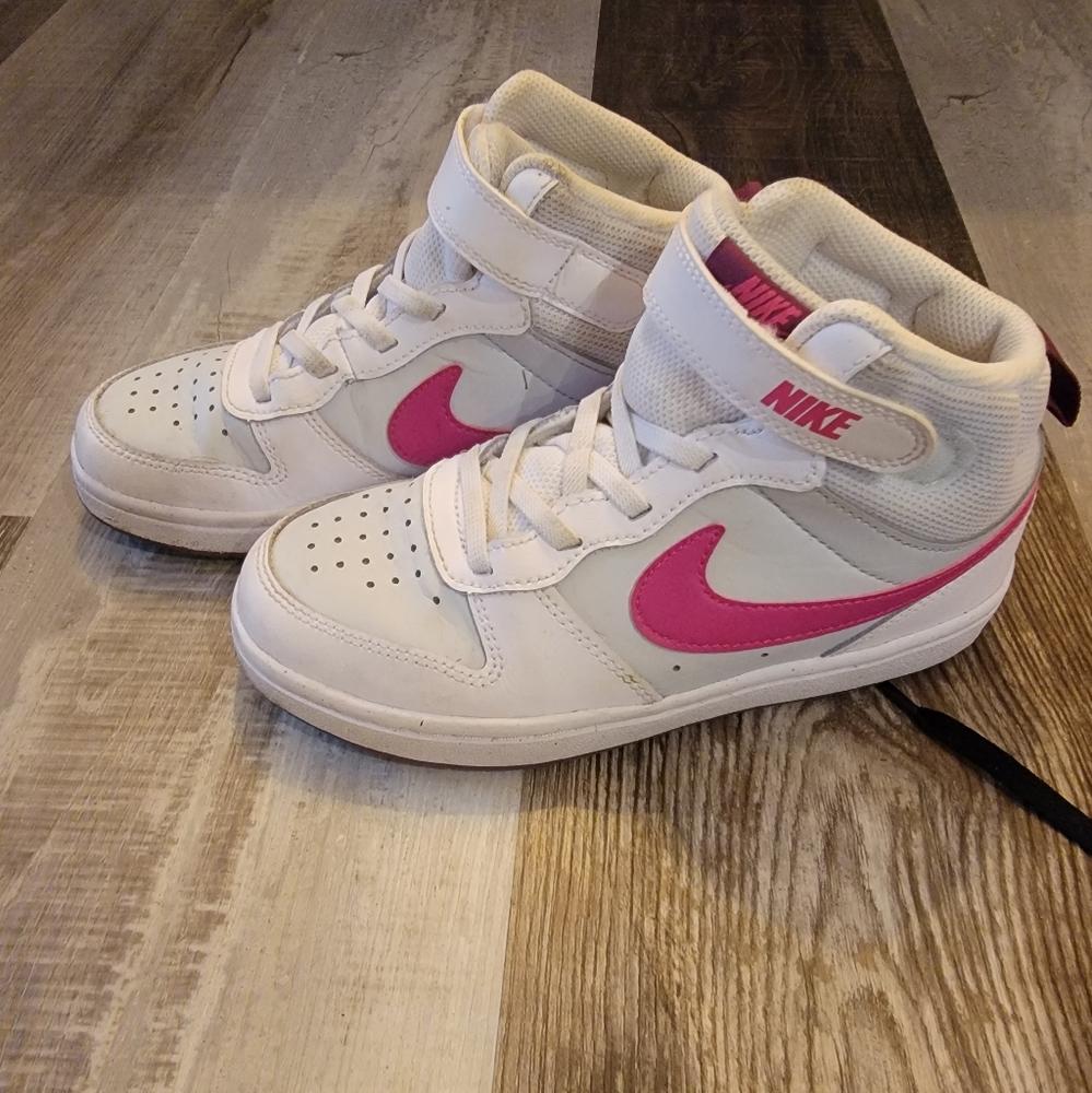 Girl's Nike